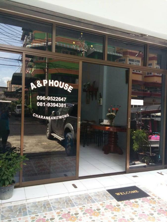 Apartamento A & P House Bangkok Exterior foto